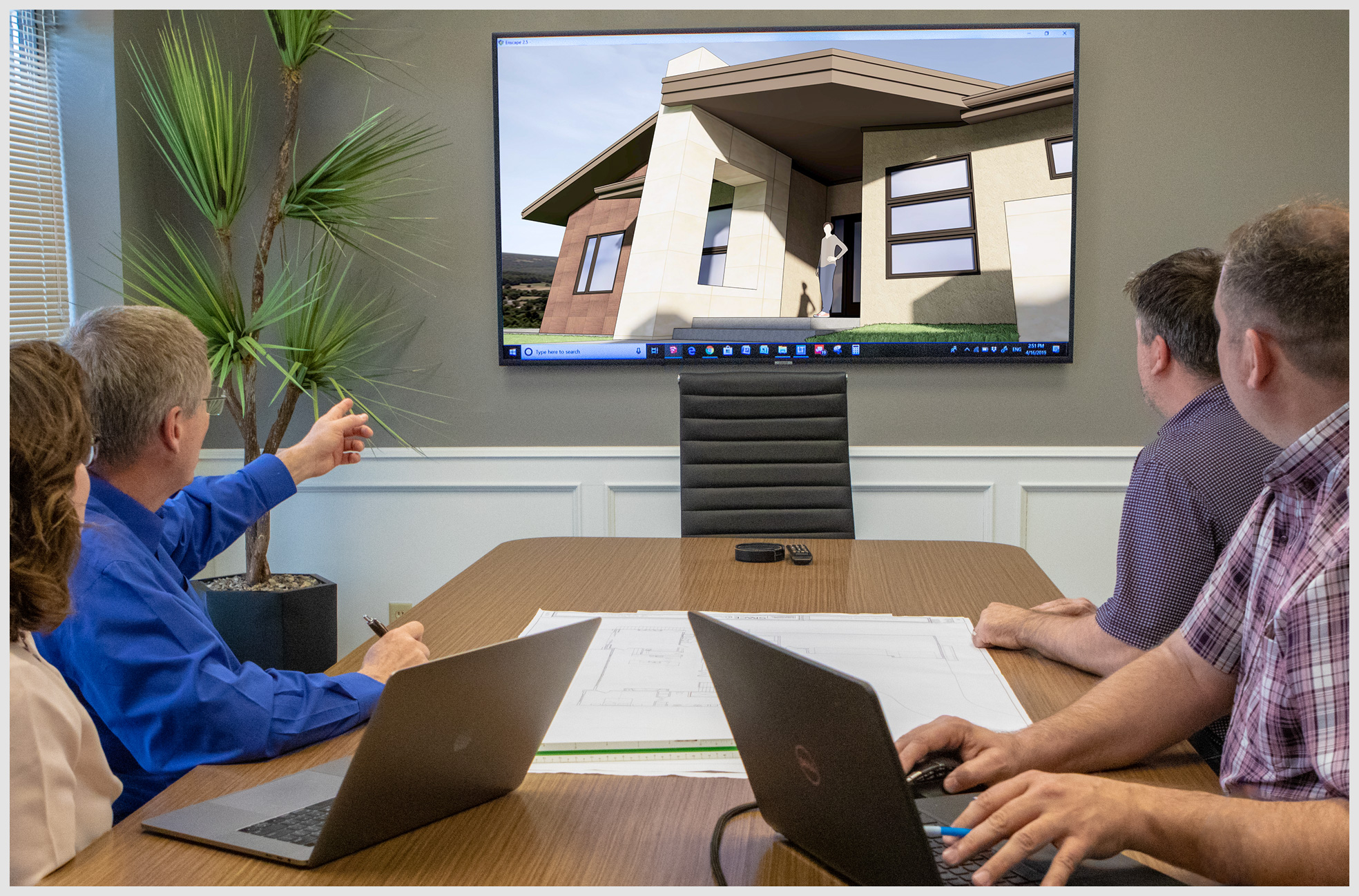 Clients previewing a Virtual Experience of thier home.